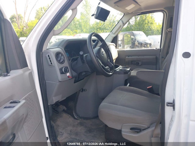 Ford Econoline E450 Super Duty Cutaway Van 2023 1FDWE4FK6PDD09661 Image 8