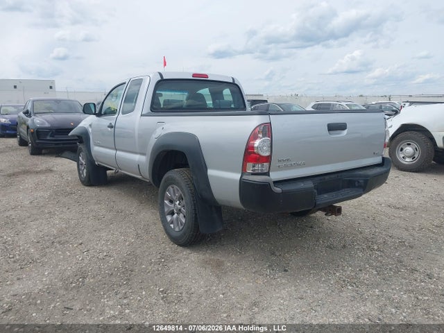 12649814 :رقم المزاد ، 5TFUU4EN3BX018472 vin ، 2011 Toyota Tacoma Base V6 مزاد بيع