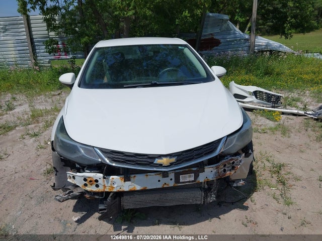 Продажа на аукционе авто 2018 Chevrolet Cruze Lt Auto, vin: 1G1BE5SM2J7202962, номер лота: 12649816