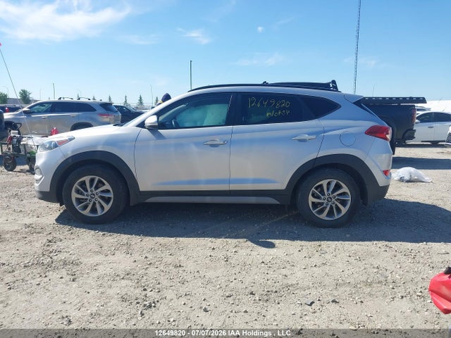 Продаж на аукціоні авто 2018 Hyundai Tucson Se 2.0l, vin: KM8J3CA42JU622927, номер лоту: 12649820