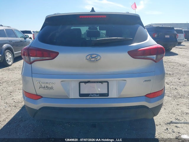 Продаж на аукціоні авто 2018 Hyundai Tucson Se 2.0l, vin: KM8J3CA42JU622927, номер лоту: 12649820