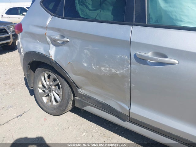 Продаж на аукціоні авто 2018 Hyundai Tucson Se 2.0l, vin: KM8J3CA42JU622927, номер лоту: 12649820