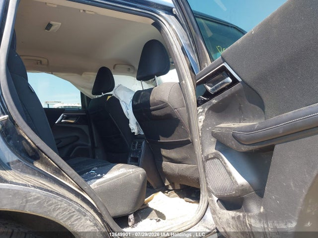 JA4J4TA84NZ606736 Mitsubishi Outlander Es