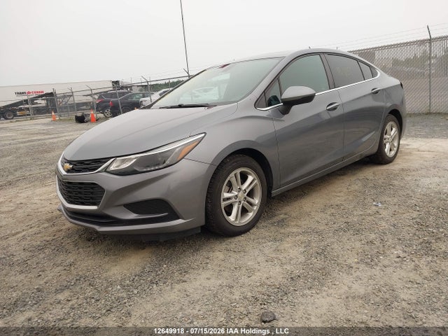 Chevrolet CRUZE LT 2018 1G1BE5SMXJ7135298 Image 2
