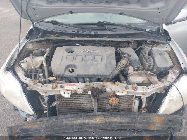 2010 Toyota Corolla Ce მანქანა იყიდება აუქციონზე, vin: 2T1BU4EE8AC242647, აუქციონის ნომერი: 12640443