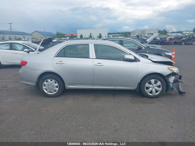 2010 Toyota Corolla Ce მანქანა იყიდება აუქციონზე, vin: 2T1BU4EE8AC242647, აუქციონის ნომერი: 12640443