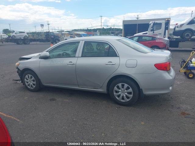 2010 Toyota Corolla Ce მანქანა იყიდება აუქციონზე, vin: 2T1BU4EE8AC242647, აუქციონის ნომერი: 12640443