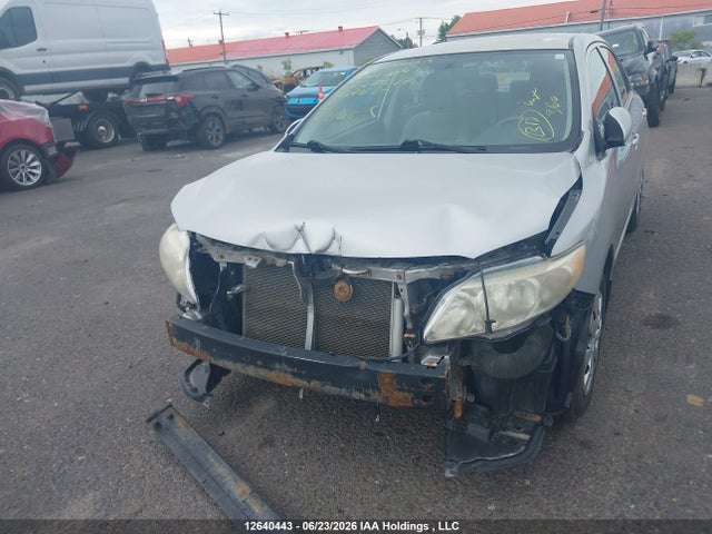 2010 Toyota Corolla Ce მანქანა იყიდება აუქციონზე, vin: 2T1BU4EE8AC242647, აუქციონის ნომერი: 12640443