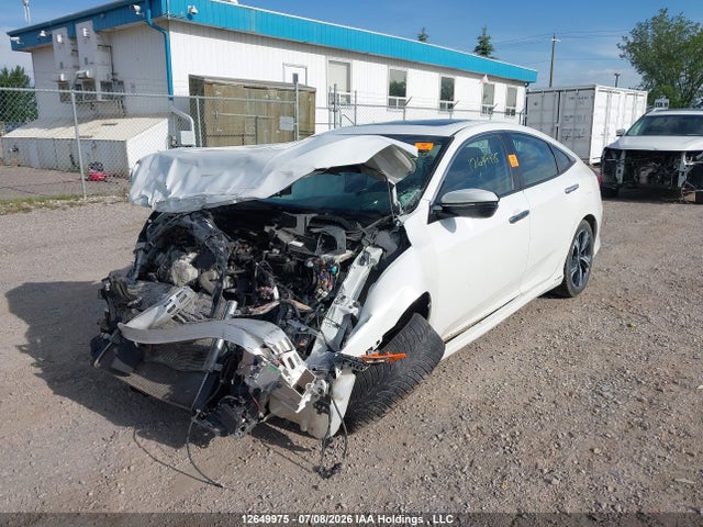 Honda Civic Touring 2016 2HGFC1F94GH105757 Image 2