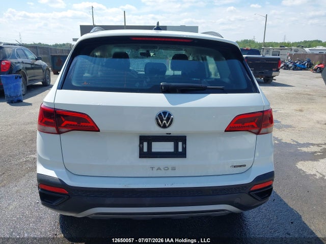 Volkswagen Taos 2024 3VVGX7B23RM113874 Image 16