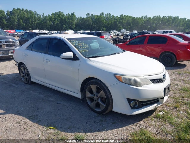 2014 Toyota Camry მანქანა იყიდება აუქციონზე, vin: 4T1BF1FK0EU750810, აუქციონის ნომერი: 12650077
