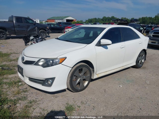4T1BF1FK0EU750810 Toyota Camry
