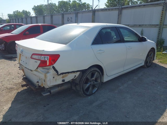 4T1BF1FK0EU750810 Toyota Camry