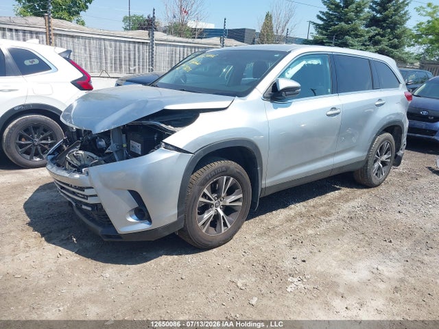 Toyota Highlander Le 2019 5TDBZRFH6KS996372 Image 2