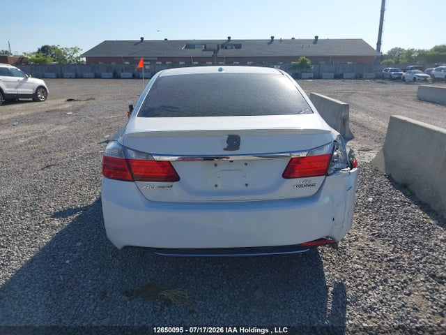 1HGCR3F98EA801322 Honda Accord Touring V6