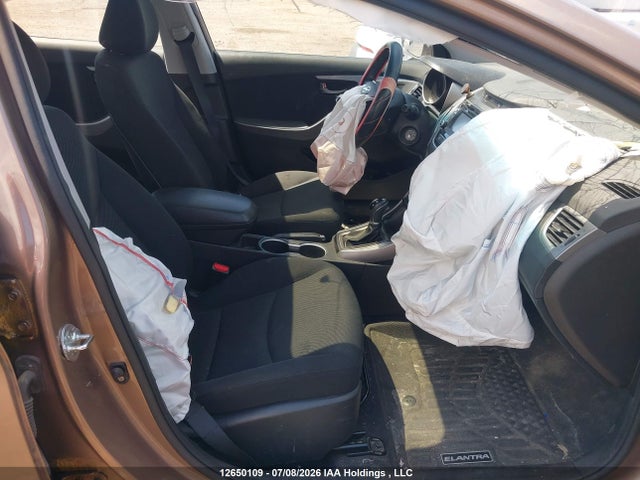 12650109 :رقم المزاد ، KMHDH4AH4FU388644 vin ، 2015 Hyundai Elantra Gls مزاد بيع