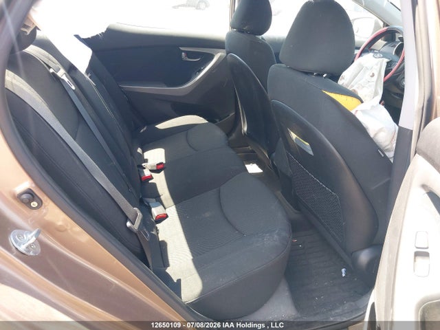 12650109 :رقم المزاد ، KMHDH4AH4FU388644 vin ، 2015 Hyundai Elantra Gls مزاد بيع