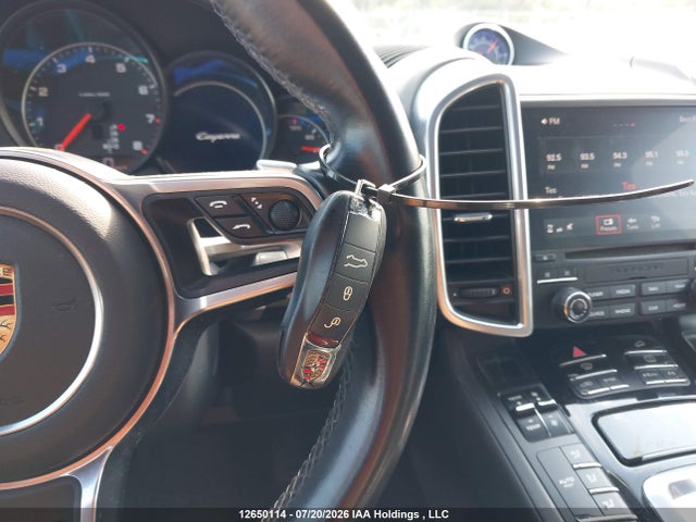 WP1AA2A22HKA88626 Porsche Cayenne Platinum Edition