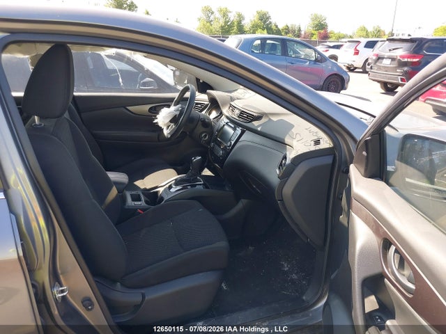 JN1BJ1AV4MW323155 Nissan Qashqai S