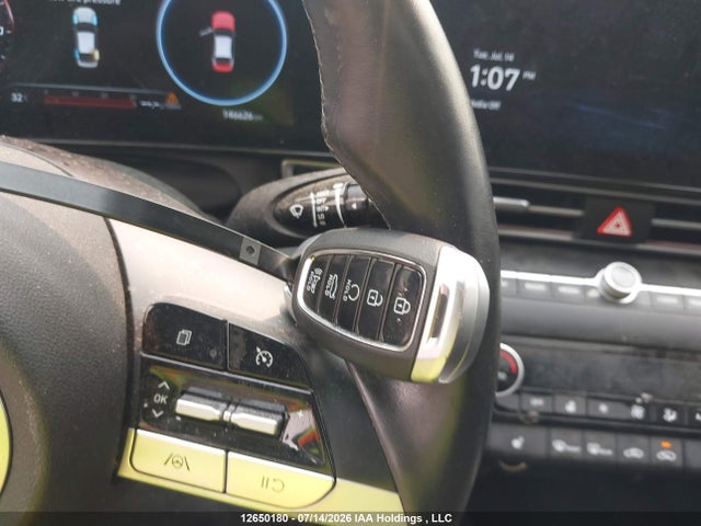 KMHLM4AGXPU433652 Hyundai ELANTRA SEL