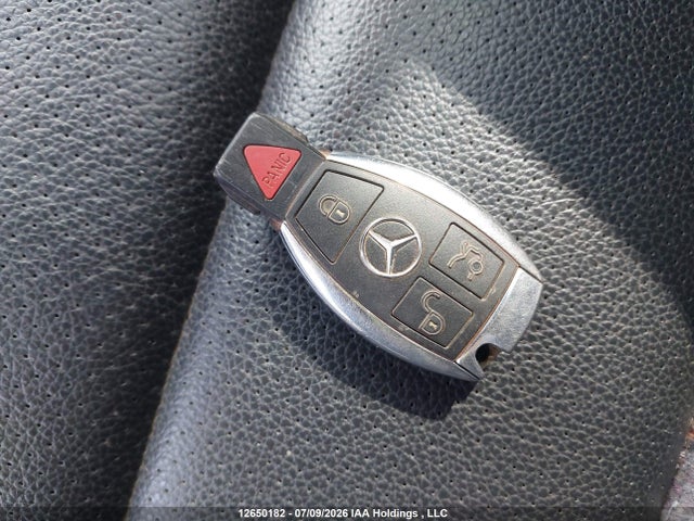 2011 Mercedes-benz C-class მანქანა იყიდება აუქციონზე, vin: WDDGF8FB9BA523735, აუქციონის ნომერი: 12650182