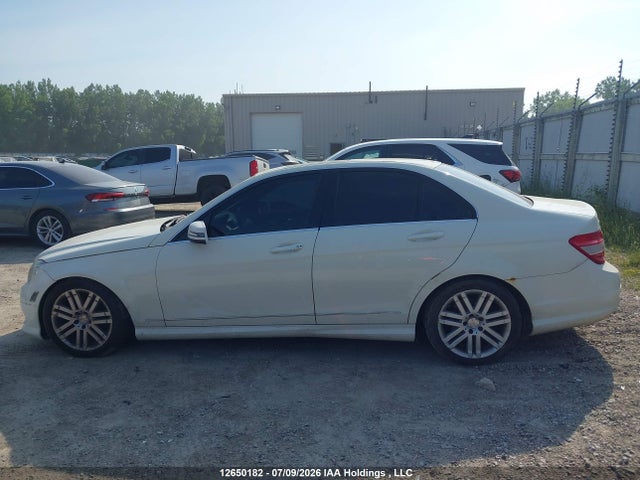 2011 Mercedes-benz C-class მანქანა იყიდება აუქციონზე, vin: WDDGF8FB9BA523735, აუქციონის ნომერი: 12650182