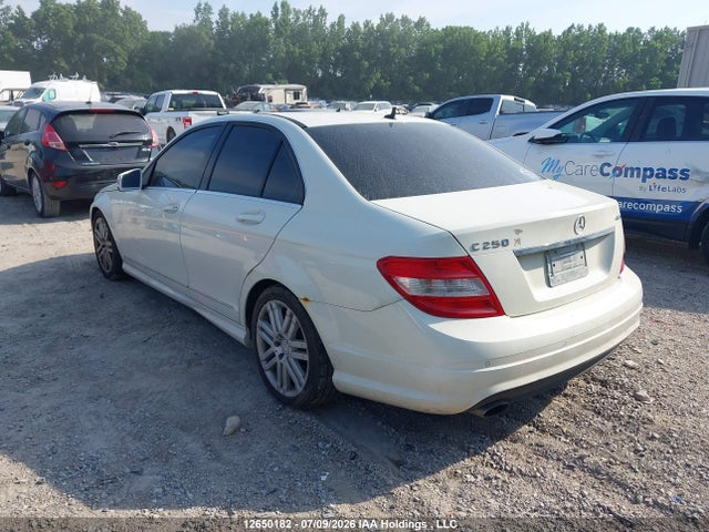 2011 Mercedes-benz C-class მანქანა იყიდება აუქციონზე, vin: WDDGF8FB9BA523735, აუქციონის ნომერი: 12650182