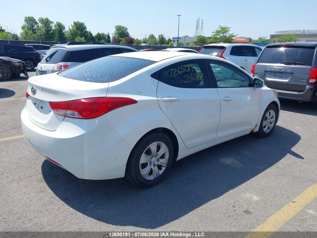 2013 Hyundai Elantra მანქანა იყიდება აუქციონზე, vin: 5NPDH4AE7DH337818, აუქციონის ნომერი: 12650191