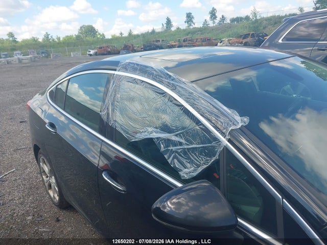 12650202 :رقم المزاد ، 1G1BF5SM1J7210905 vin ، 2018 Chevrolet Cruze Premier Auto مزاد بيع