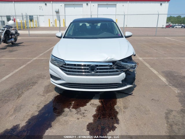 2019 Volkswagen Jetta 1.4 Tsi Highline მანქანა იყიდება აუქციონზე, vin: 3VWE57BU4KM017560, აუქციონის ნომერი: 12650211