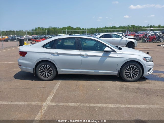 2019 Volkswagen Jetta 1.4 Tsi Highline მანქანა იყიდება აუქციონზე, vin: 3VWE57BU4KM017560, აუქციონის ნომერი: 12650211