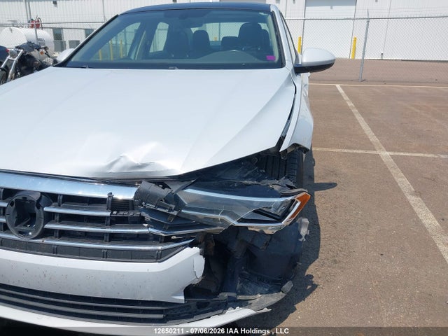 2019 Volkswagen Jetta 1.4 Tsi Highline მანქანა იყიდება აუქციონზე, vin: 3VWE57BU4KM017560, აუქციონის ნომერი: 12650211