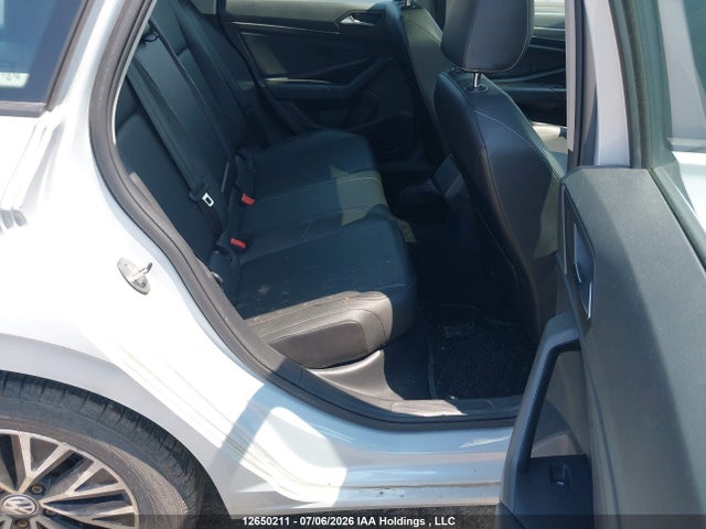 2019 Volkswagen Jetta 1.4 Tsi Highline მანქანა იყიდება აუქციონზე, vin: 3VWE57BU4KM017560, აუქციონის ნომერი: 12650211