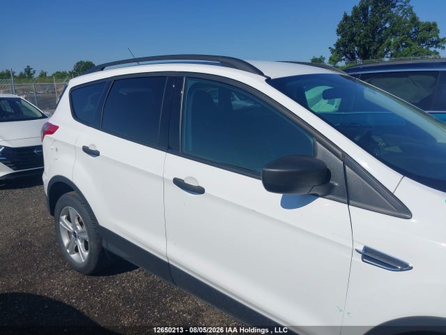 12650213 :رقم المزاد ، 1FMCU0F73FUB98463 vin ، 2015 Ford Escape S مزاد بيع