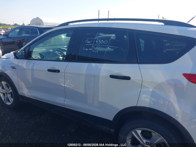 12650213 :رقم المزاد ، 1FMCU0F73FUB98463 vin ، 2015 Ford Escape S مزاد بيع