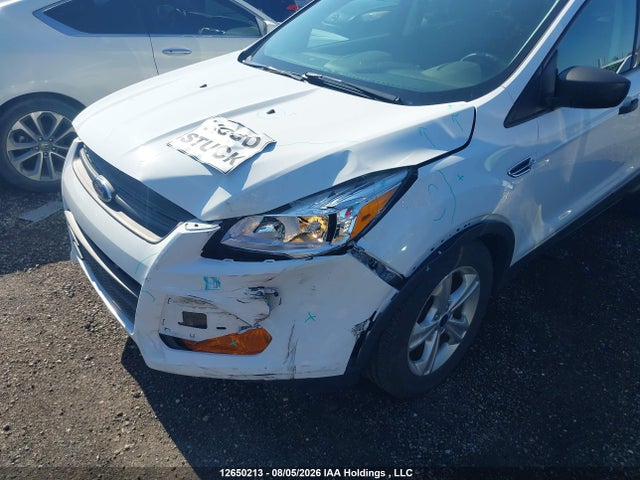 12650213 :رقم المزاد ، 1FMCU0F73FUB98463 vin ، 2015 Ford Escape S مزاد بيع