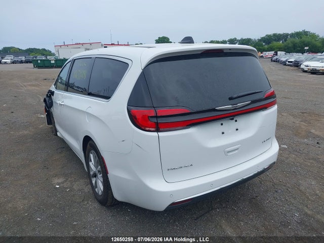 Chrysler Pacifica Limited 2026 2C4RC1GG0TR279287 Image 3