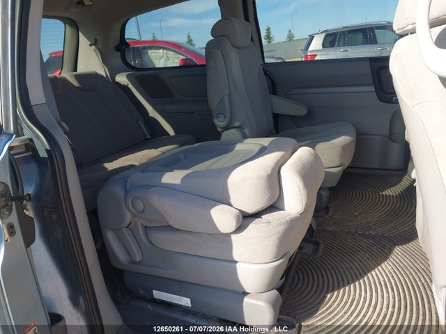 12650261 :رقم المزاد ، KNDMT4C3XA6057357 vin ، 2010 Kia Sedona Lx مزاد بيع