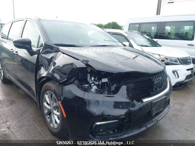 Chrysler Pacifica Limited 2026 2C4RC1GG6TR233916 Image 11