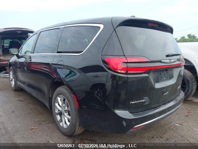 Chrysler Pacifica Limited 2026 2C4RC1GG6TR233916 Image 14