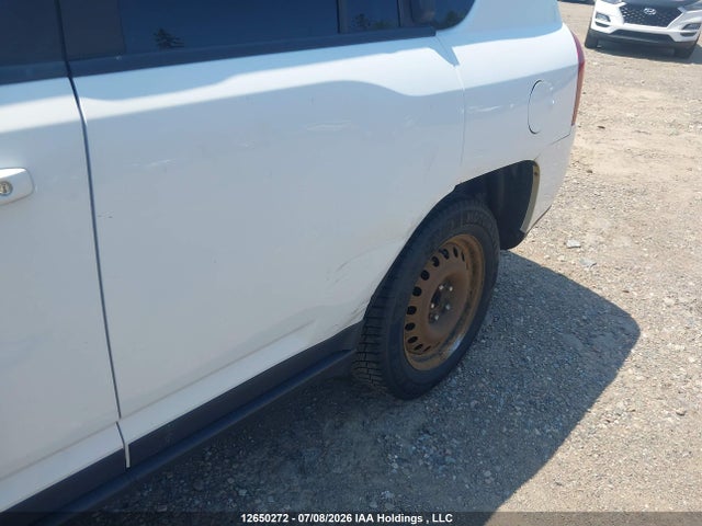 12650272 :رقم المزاد ، 1C4NJDAB3HD178578 vin ، 2017 Jeep Compass Sport/north مزاد بيع