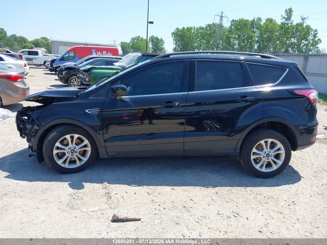 Ford ESCAPE SE 2018 1FMCU9GD1JUC65837 Image 14