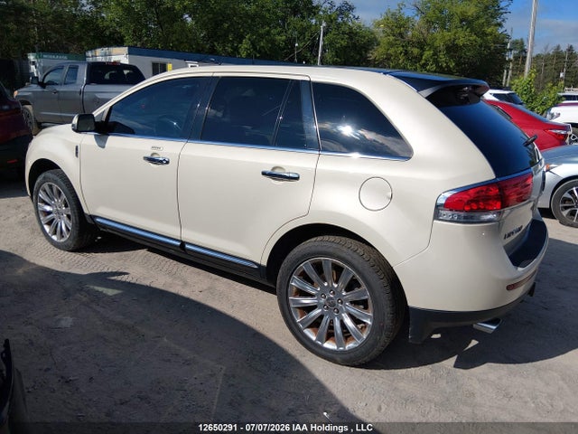 Lincoln MKX 2014 2LMDJ8JK4EBL12874 Image 3