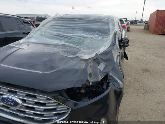 2FMPK4K9XPBA37282 Ford Edge Titanium