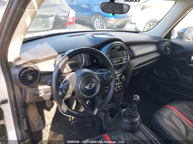 Mini Cooper 2016 WMWXP5C55G3B15605 Image 18