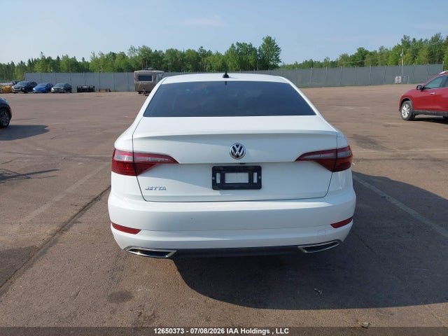 12650373 :رقم المزاد ، 3VWE57BU5MM061344 vin ، 2021 Volkswagen Jetta Highline مزاد بيع
