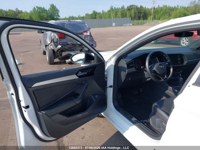 12650373 :رقم المزاد ، 3VWE57BU5MM061344 vin ، 2021 Volkswagen Jetta Highline مزاد بيع