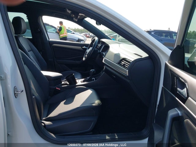 12650373 :رقم المزاد ، 3VWE57BU5MM061344 vin ، 2021 Volkswagen Jetta Highline مزاد بيع