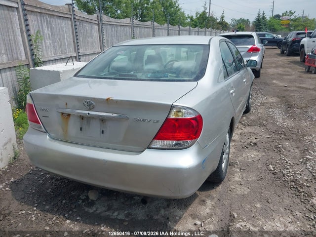 2006 Toyota Camry Le/xle/se მანქანა იყიდება აუქციონზე, vin: 4T1BE32K66U145714, აუქციონის ნომერი: 12650416