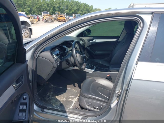 12650434 :رقم المزاد ، WAUFFCFL1AN002868 vin ، 2010 Audi A4 2.0t Premium مزاد بيع